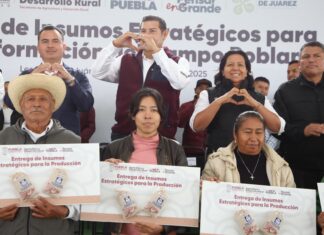 Armenta entrega más de mil 200 apoyos en Los Reyes de Juárez