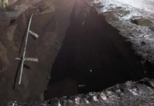 Cierran libramiento en Tlatlauquitepec por socavón