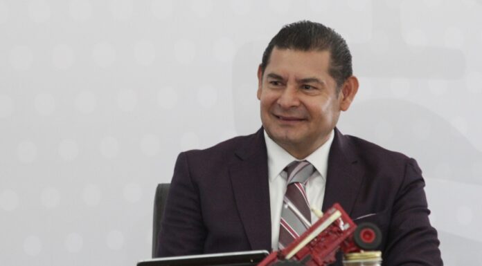 “¡Pónganse a trabajar!”, Armenta exige a alcaldes priorizar servicios básicos