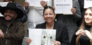 Realizan Expo Mezcal en sede del Congreso de Puebla