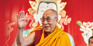 Dalai Lama anuncia que habrá un sucesor tras su fallecimiento