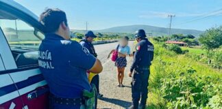 Rescatan a mujer extranjera que deambulaba por Tepeojuma