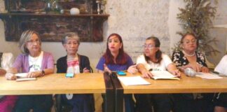 Feministas piden proteger a mujeres migrantes que vuelven a Puebla