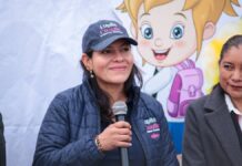 Lupita Cuautle promueve ordenamiento vial en zonas escolares