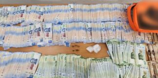 Detienen a motociclista sin casco en CDMX y le descubren un millón de pesos