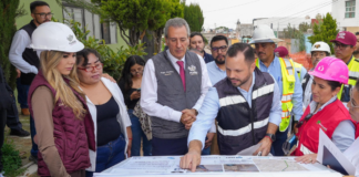 Pepe Chedraui supervisa rehabilitación vial en la colonia Aquiles Serdán