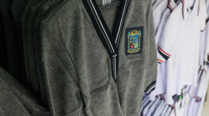 Uniformes escolares en Puebla cambiarán colores y diseño