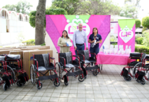 SMDIF Puebla recibe donación de equipos para movilidad y apoyo auditivo