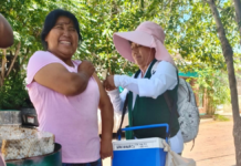 Brigada poblana aplica 226 vacunas contra el sarampión en Chihuahua