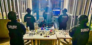 En penal de Puebla incautan celulares, droga y armas blancas