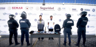 Ex policía y cómplice arrestados tras robo en tienda departamental
