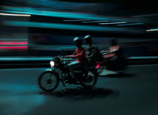 CDMX advierte que servicio de transporte en motocicleta es ilegal