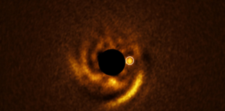Científicos captan el nacimiento en planeta a 440 años luz