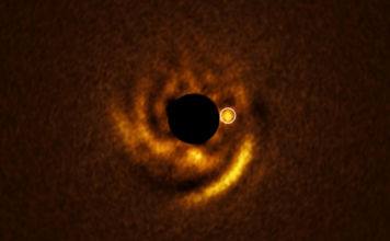 Científicos captan el nacimiento en planeta a 440 años luz