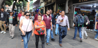 Despliegan operativo para reordenamiento comercial en Centro Histórico