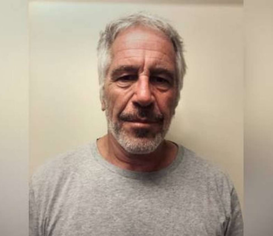 Trump firma proyecto de ley para publicar los archivos de Epstein