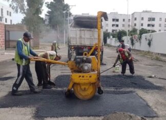 Cuadrillas cubren 95 mil baches en 140 colonias de Puebla