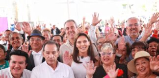 Celebran a adultos mayores con el primer Vive Danzón 2025
