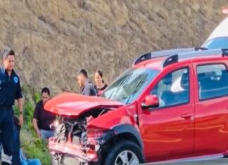 Accidente en Vía Atlixcáyotl deja dos heridos y caos vial