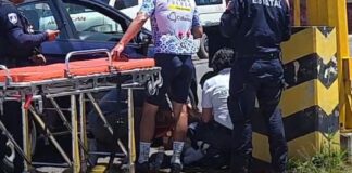 Auto de protección arrolla a ciclista en la Atlixco-Puebla