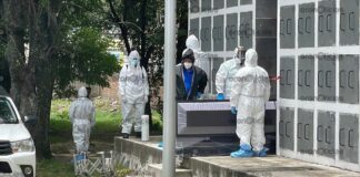 Puebla realiza primera exhumación para entregar cuerpo identificado con necrodactiloscopia
