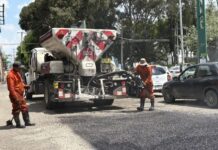 Intensifican bacheo en zonas escolares de Puebla