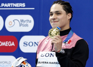 Osmar Olvera conquista histórica medalla de oro en trampolín