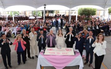 SEDIF celebra a adultos mayores en la Casa del Abue