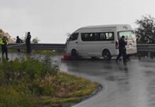 Motociclista muerto y mujer grave en accidente sobre carretera a Tepexi