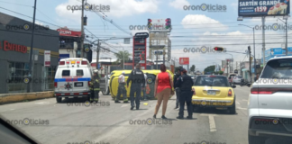 Automóvil vuelca en la 31 Poniente; conductor atendido