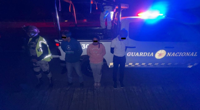 Detienen a tres presuntos delincuentes que intentaban cerrar la México-Puebla