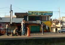 Unidad de transporte público arrolla a mujer en la Puebla-Tehuacán