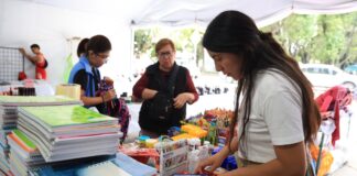 ¿Cuánto gastan las familias poblanas en útiles escolares?