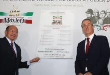 Pepe Chedraui coloca Bando Solemne de las Fiestas Patrias 2025