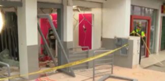 En Perú, detonan explosivos dentro de dos sucursales de banco mexicano