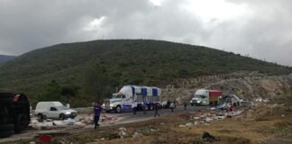 Choque múltiple en la Cuacnopalan-Oaxaca deja 15 heridos