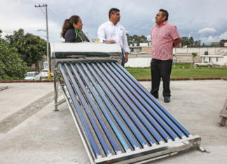 Cuautlancingo inicia segunda etapa de entrega de calentadores solares