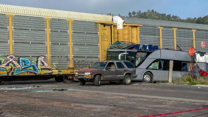 Autobús arrollado-Tren