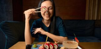 Chica termina con graves problemas de salud tras ingerir sushi