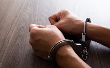 Detienen a adolescente reclutada para ataque suicida en Pakistán