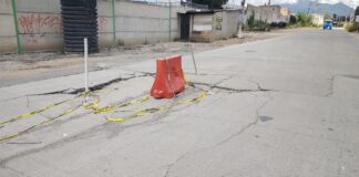 Vecinos reportan nuevo hundimiento en el carril a San Cristóbal