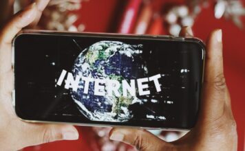 Talibanes prohíben internet de fibra óptica para “prevenir inmoralidad”