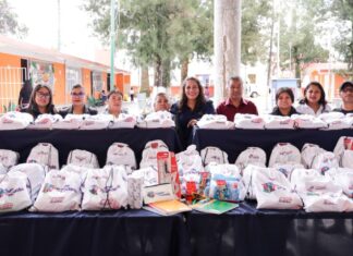 San Andrés Cholula entrega kits de útiles escolares a 9 mil estudiantes