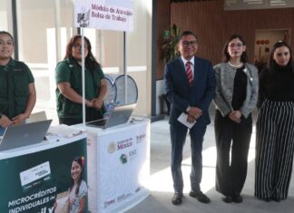 Instalan en Congreso del Estado módulos de empleo y apoyo a la mujer