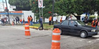 Trabajadores de Limpia bloquean bulevar Valsequillo