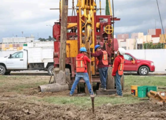 Omar Muñoz inicia perforación de pozo en Sanctorum