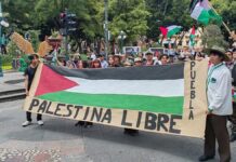 Poblanos marchan en solidaridad con la niñez palestina