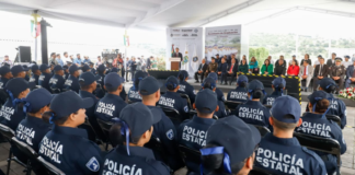 Primera generación de policías se gradúa en la UCIPS