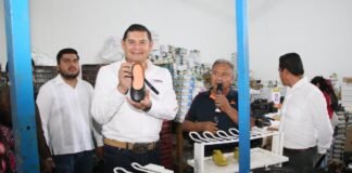 Armenta apuesta por la industria del calzado en Tehuacán