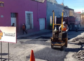 Refuerzan labores de bacheo en 14 barrios de la capital poblana